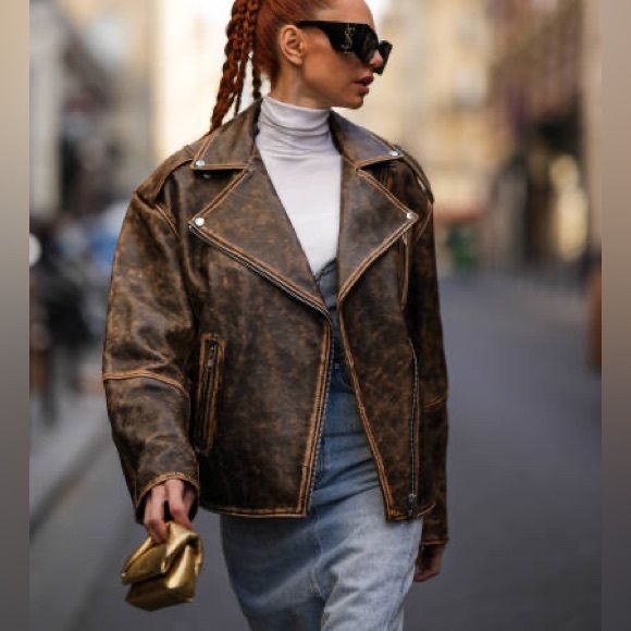 ISO - Picture 7 of 15